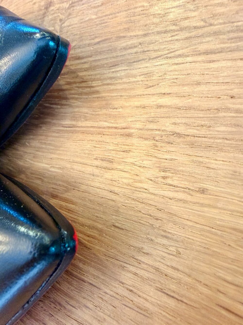 AUTHENTIC Christian Louboutin - Ballalla Black Leather Women's pointy toe flats - Picture 3 of 6